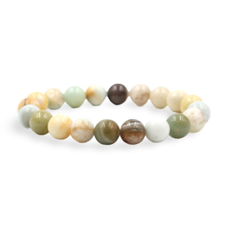 Bracelet mixte en perles rondes naturelles aux tons beige, vert clair, brun et blanc, modèle Bertille.