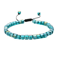 Bracelet ajustable cordon noir avec pierres de cristal autrichiennes bleu turquoise carrées.