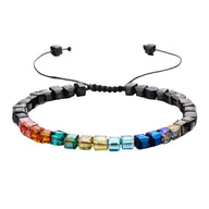 Bracelet ajustable à cordon noir avec pierres de cristal carrées multicolores, modèle Lancel.