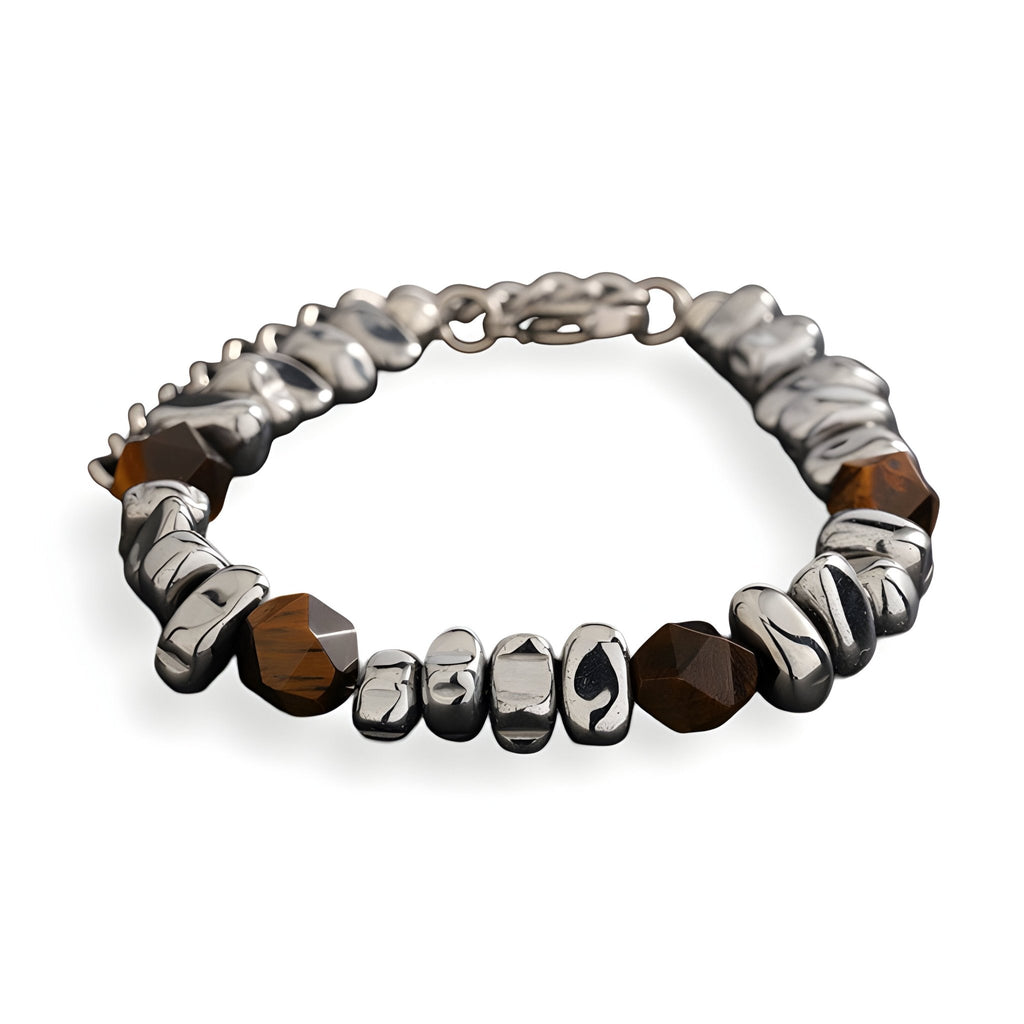 Bracelet homme en titane argenté avec pierres d'ambre facettées brunes et perles irrégulières en titane.