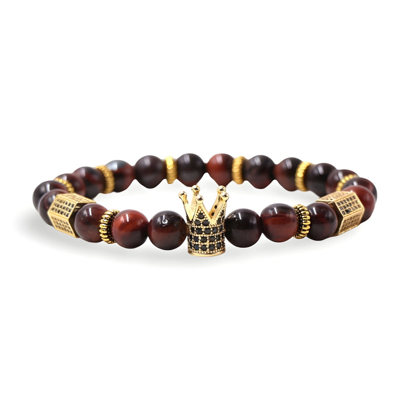 Bracelet homme en pierres œil de tigre rouge avec perles dorées et charme couronne or noir.