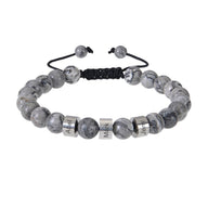 Bracelet Valen en pierres naturelles albâtre avec triple plaques gravées et cordon noir ajustable.