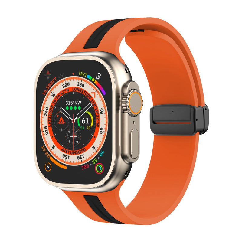 Bracelet silicone orange avec bande noire, ajustable et haute résistance pour Apple Watch.