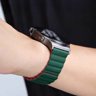 Bracelet en silicone vert avec coutures rouges et fermoir magnétique pour montre Huawei Watch Visco.