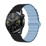 Bracelet en silicone noir extérieur et bleu clair intérieur avec fermoir magnétique pour Huawei Watch Visco.