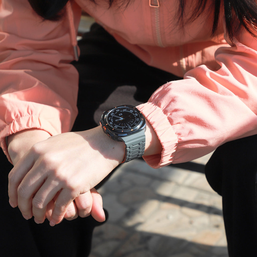 Bracelet en silicone magnétique, pour montre connectée, pour Samsung Galaxy Watch Ultra, modèle Tylor - La Boutique du Bracelet