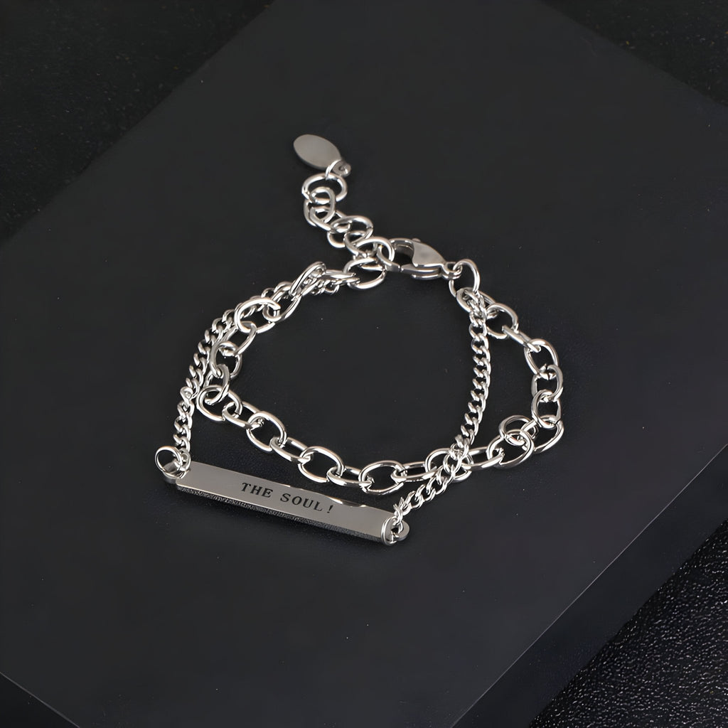 Bracelet homme en titane argenté double maille avec gourmette gravée The Soul.