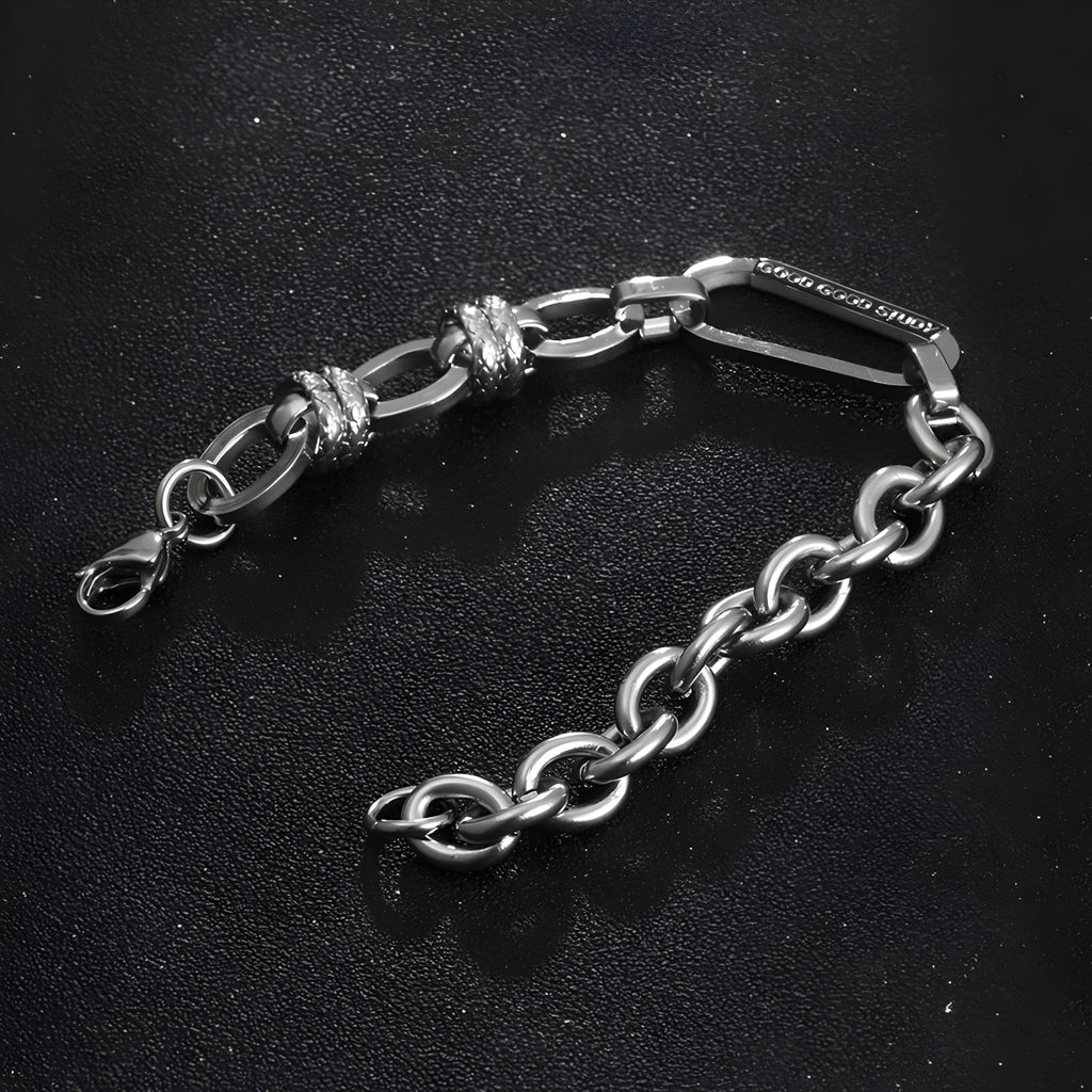 Bracelet homme titane argenté, maille forçat épaisse, fermoir mousqueton robuste.