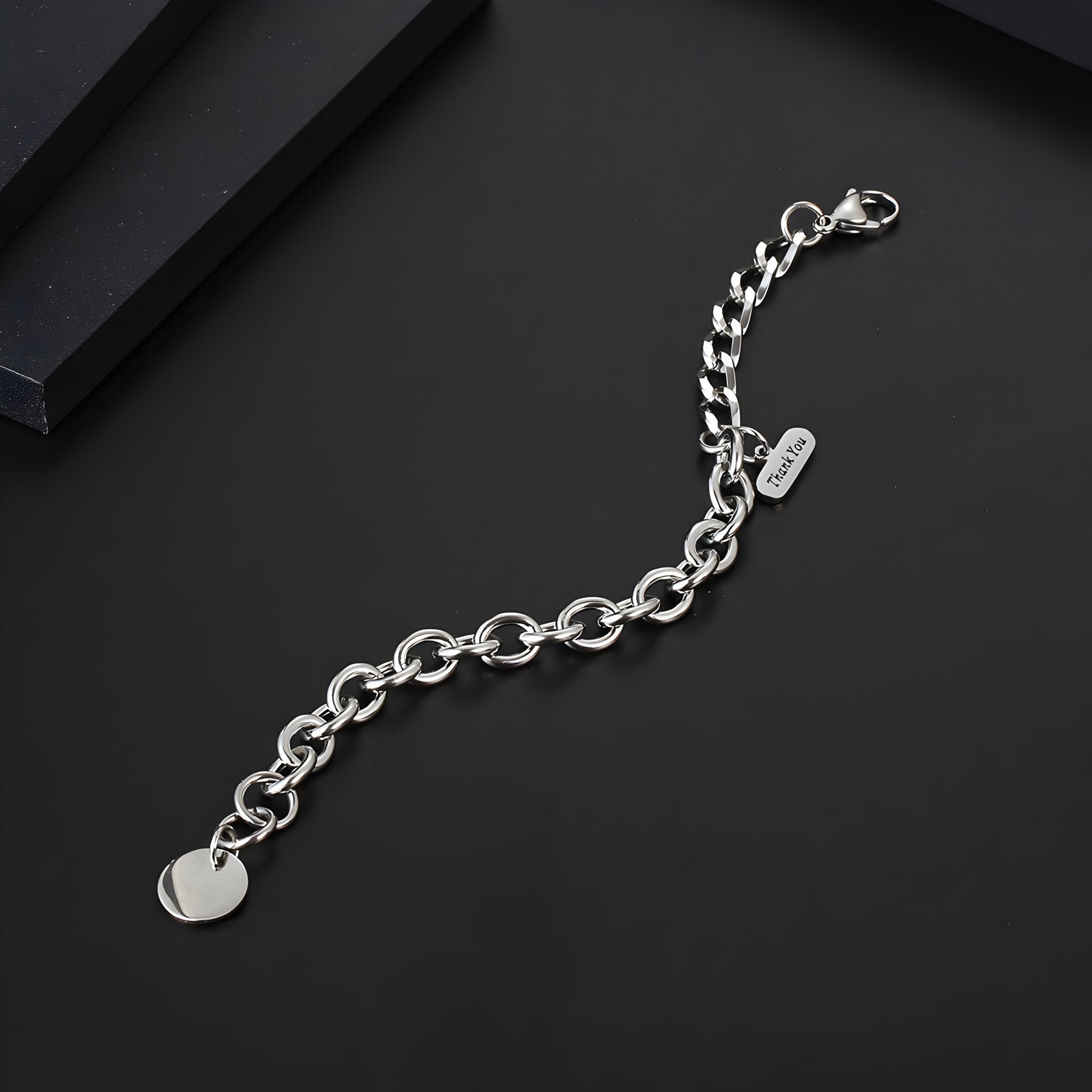 Bracelet en titane, maille forçat, un essentiel pour homme, modèle Marty - La Boutique du Bracelet