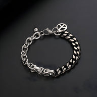 Bracelet homme en titane argent et noir, triple maille avec pendentif peace and love.