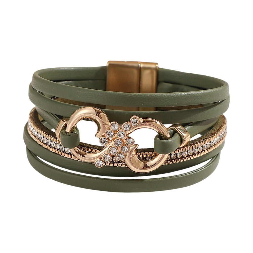 Bracelet femme multi-rangs vert olive simili cuir avec motif infini doré et strass, fermoir magnétique doré élégant.