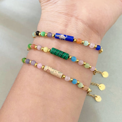 Bracelet fin à perles colorées, en acier inoxydable chaîne dorée avec pierre cylindrique, bijou délicat pour le quotidien, modèle Pénida