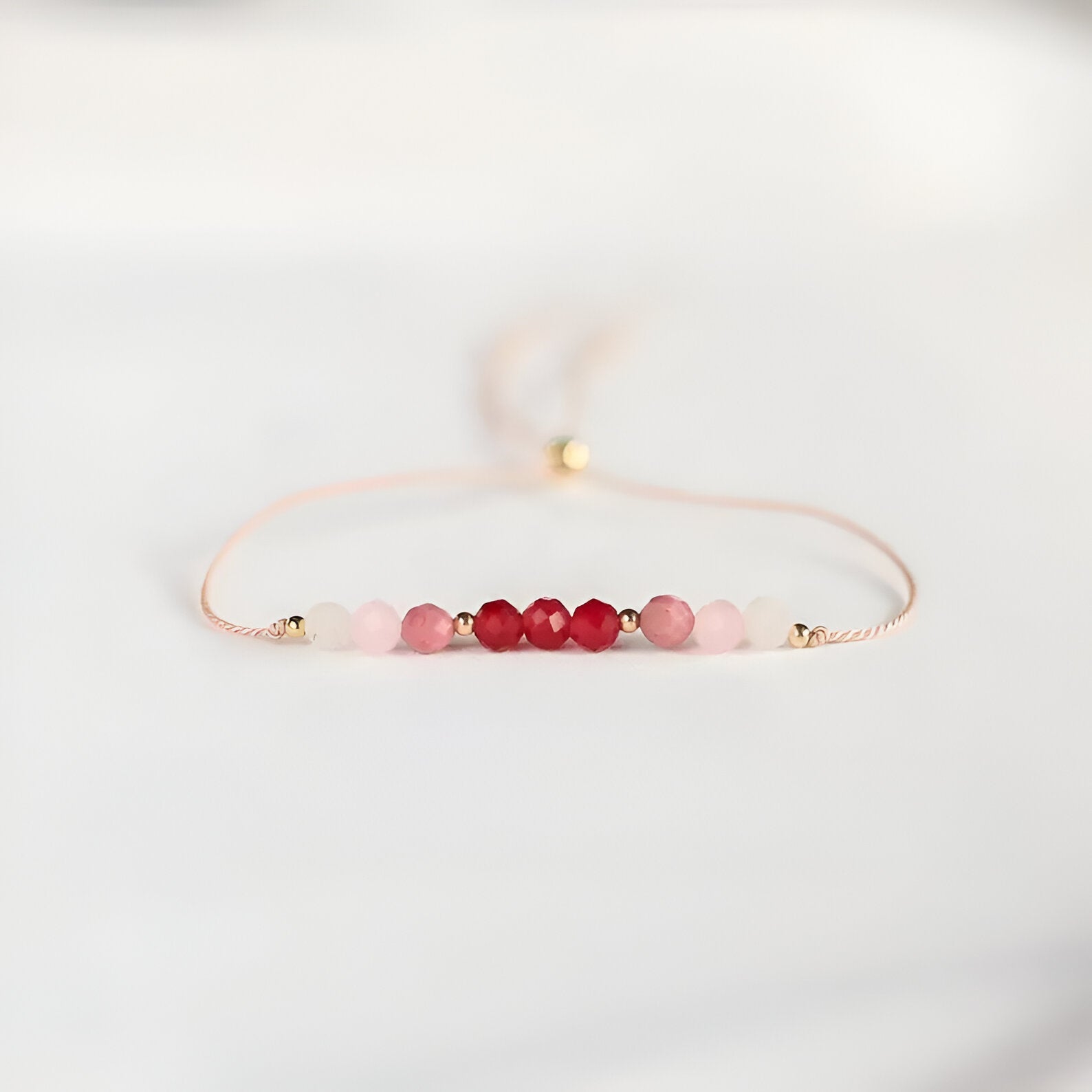 Bracelet fin en pierres naturelles, pour femme, modèle Hesperia - La Boutique du Bracelet