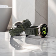 Bracelet Garmin en nylon vert militaire avec boucle scratch ultra légère, style sport confortable, adapté aux montres Garmin.