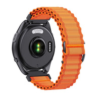 Bracelet Garmin sport en nylon ondulé orange, largueur adaptable 20-22mm, boucle noire rapide.