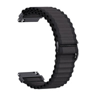 Bracelet montre sport en nylon ondulé noir, boucle ardillon métallique, fixation rapide 20-22 mm, style outdoor.