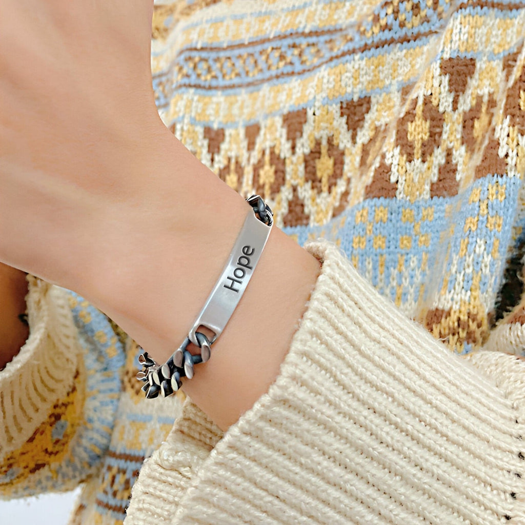 Bracelet gourmette en acier inoxydable argenté avec plaque gravée "Hope" et maille cubaine, modèle mixte Casey.