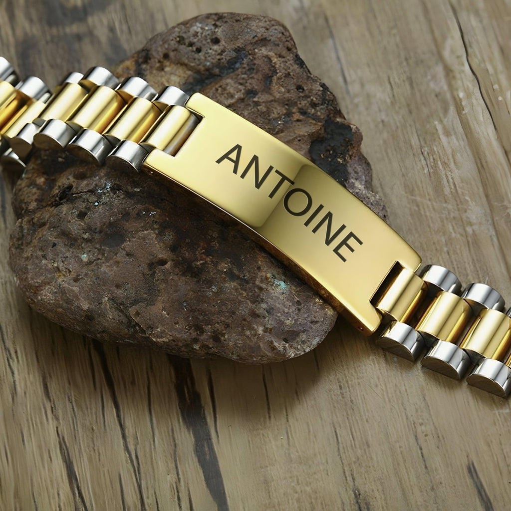 Bracelet gourmette épaisse bicolore or et argent avec plaque gravée Antoine en acier inoxydable.
