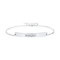 Bracelet gourmette argent fin avec plaque gravée et chaîne délicate en acier inoxydable.