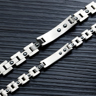 Bracelet magnétique en acier inoxydable argenté avec pierres de zirconium, design mixte style Harley.