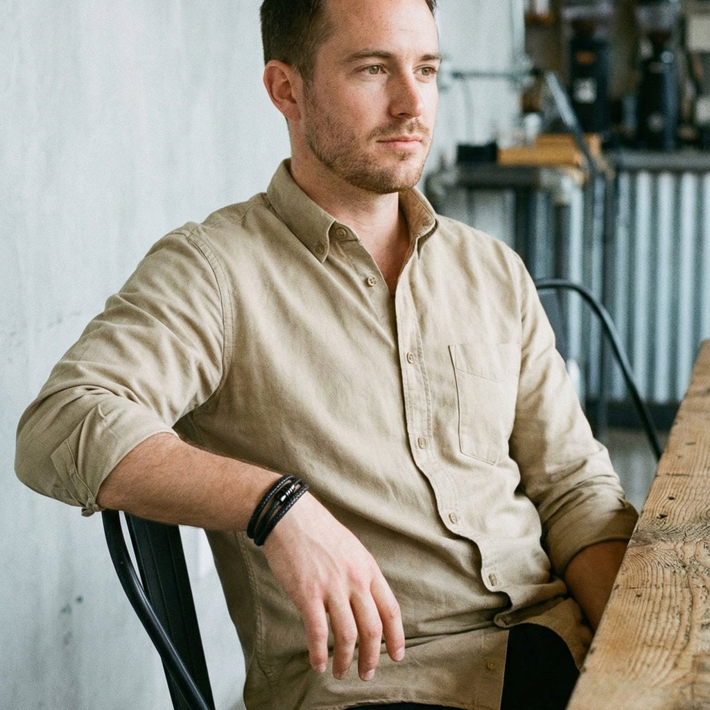 Herrenarmband aus mehrreihigem Leder, doppelt gewickeltes geflochtenes Armband mit Magnetverschluss aus Edelstahl, Modell Joe