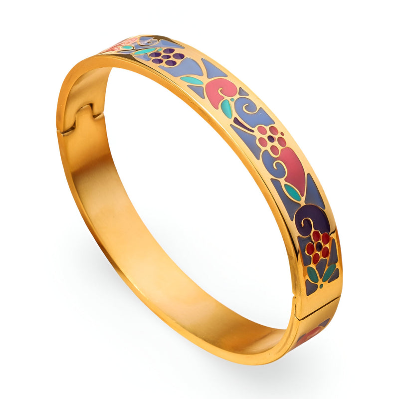 Bracelet jonc doré émaillé aux motifs floraux colorés, style délicat et élégant.