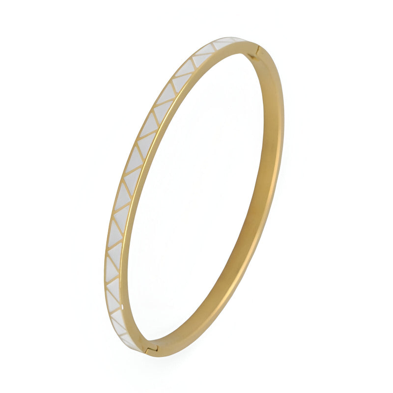 Bracelet jonc doré avec émail blanc orné de motifs triangulaires dorés, style Esma.