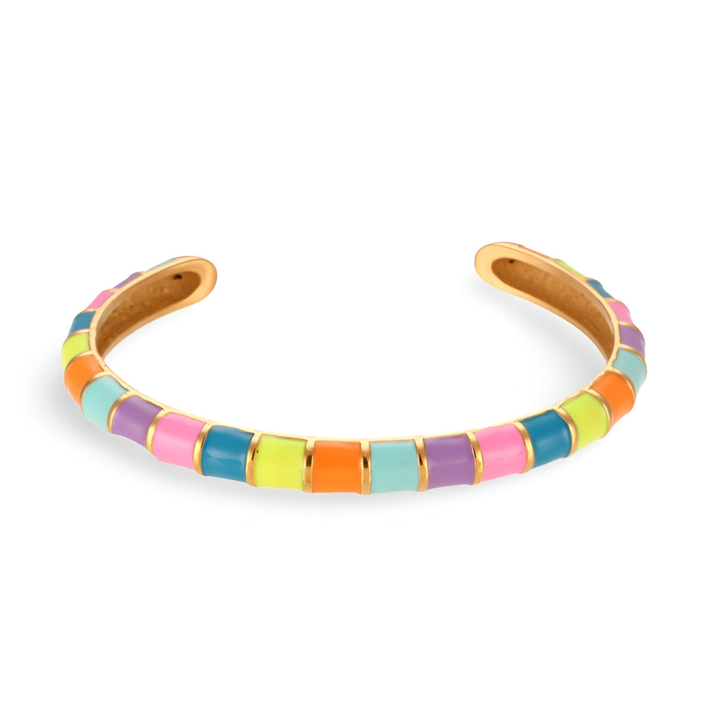 Bracelet jonc en titane avec segments acryliques colorés orange, jaune, vert, rose et bleu, style moderne pour femme.
