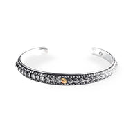 Bracelet jonc en cuivre plaqué argent avec motif écailles de dragon et détail doré, style masculin.