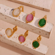 Bracelets joncs en acier doré avec pierres ovales naturelles jade blanc, agate rose et cristal vert.