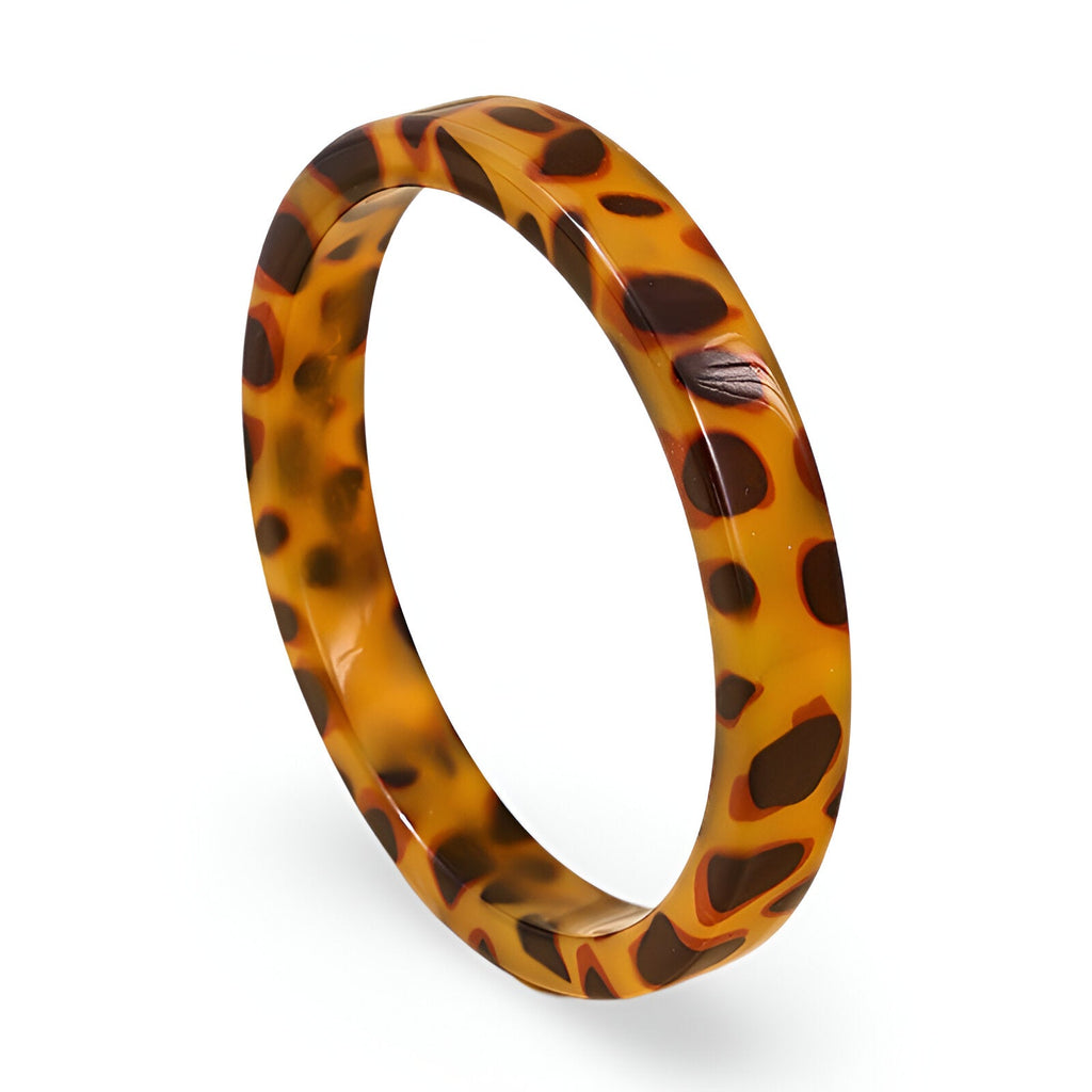 Bracelet jonc marron en acrylique à motif léopard pour femme modèle Leona.