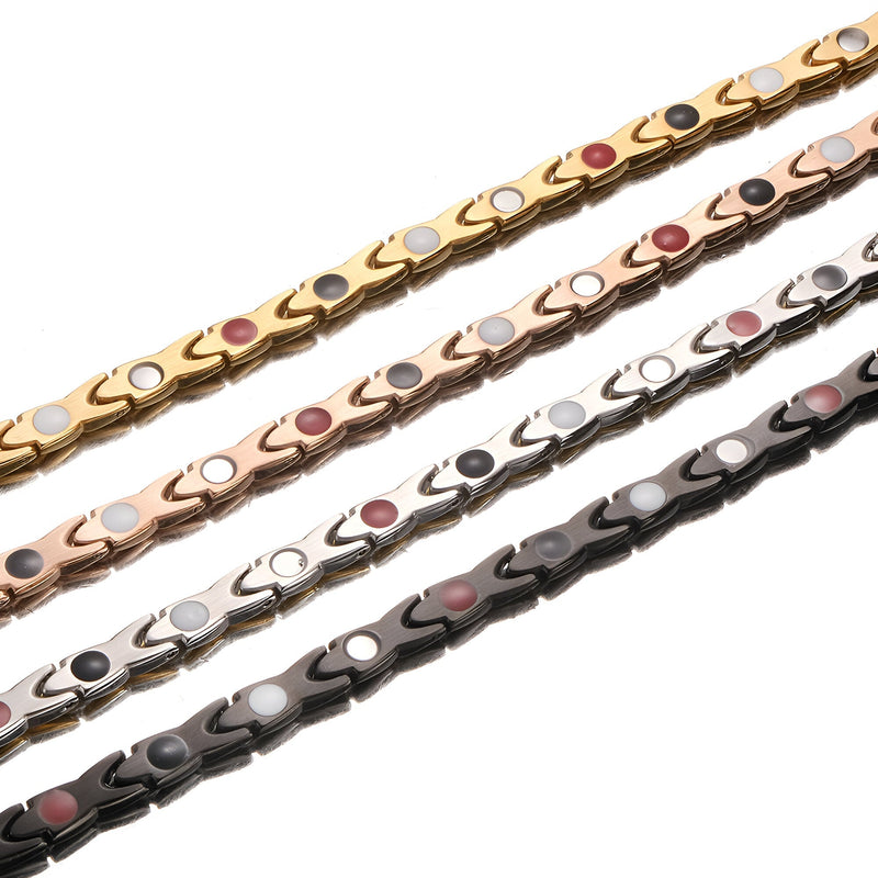 Bracelets magnétiques en titane pour femme, modèles Groa en or, or rosé, argent, argent et or, noir avec tourmalines colorées.