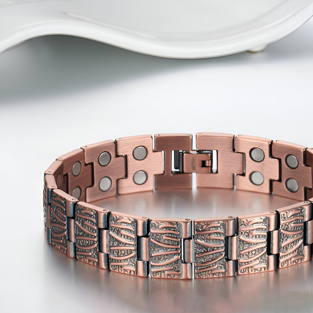 Bracelet magnétique en cuivre bronze avec motifs antiques gravés, fermeture clip, pour homme.