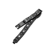 Bracelet magnétique homme en titane noir avec croix chrétiennes gravées, modèle Vedis.