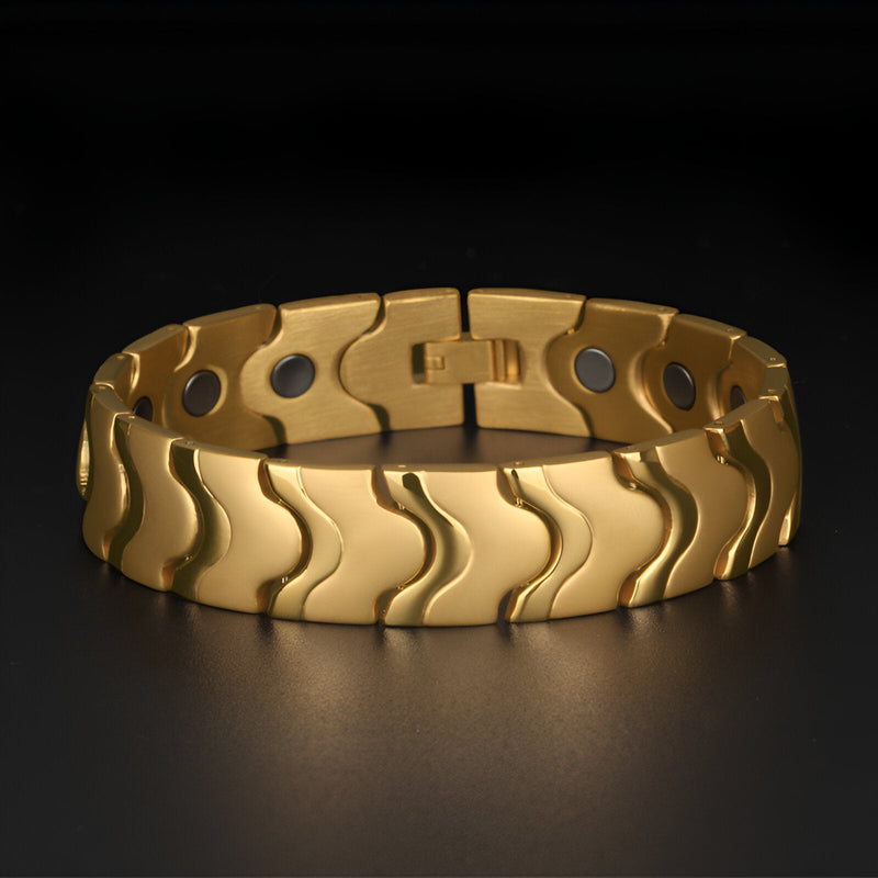 Bracelet magnétique pour homme en acier inoxydable doré, design ondulé moderne.