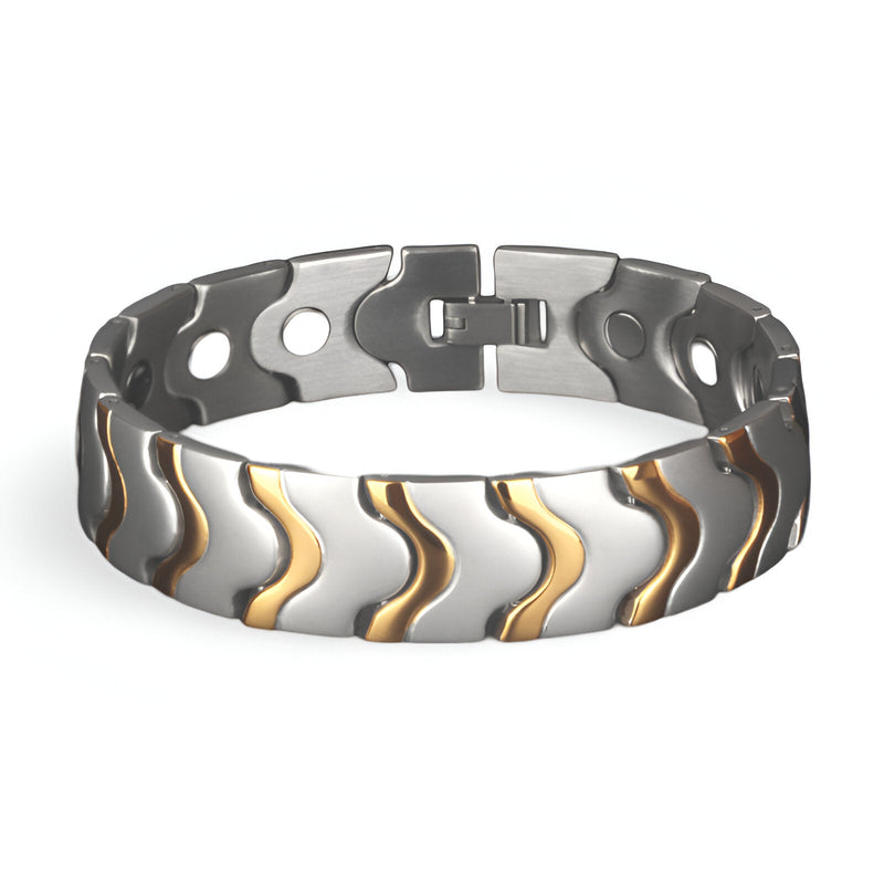 Bracelet magnétique homme en acier inoxydable argent avec motifs ondulés dorés et fermoir solide.