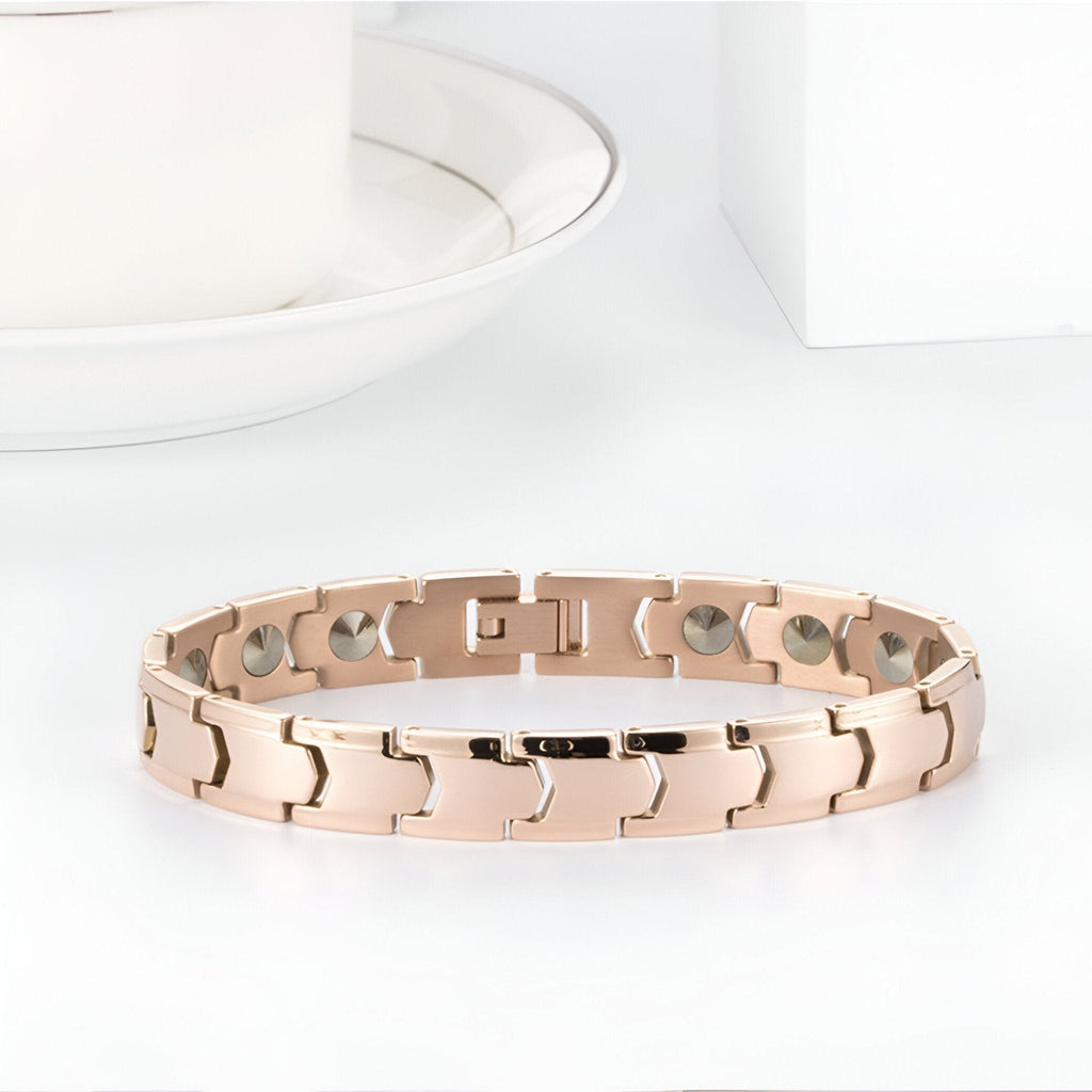 Bracelet magnétique homme en germanium or rosé, maillons larges, finition polie brillante.