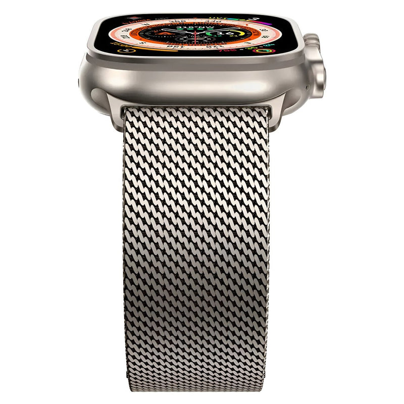 Bracelet maille milanaise en acier inoxydable gris pour Apple Watch avec fermoir tactique, vue de face.