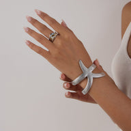 Bracelet manchette doré, étoile de mer, en acier inoxydable, modèle Soryla - La Boutique du Bracelet