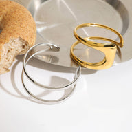 Bracelet manchette doré, géométrique moderne, en titane, modèle Elaris - La Boutique du Bracelet