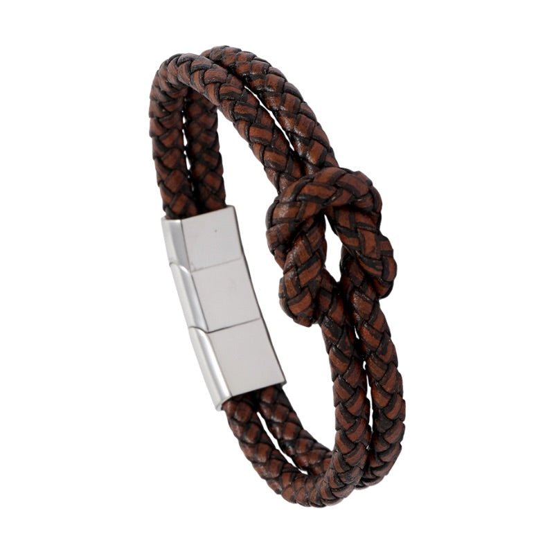 Bracelet homme en simili cuir vegan brun tressé avec nœud décoratif et fermoir magnétique acier inoxydable.