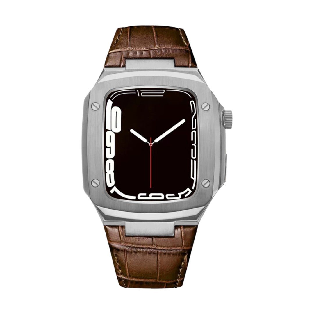 Bracelet montre cuir marron effet croco avec coque intégrée en métal gris mat, style armure moderne, boucle ardillon.
