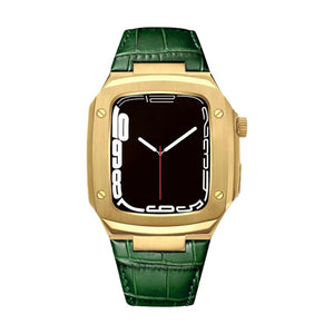 Bracelet montre cuir vert à motif croco avec coque intégrée dorée style armure et boucle ardillon.