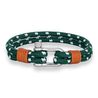 Bracelet marin vert foncé en corde nautique avec motifs blancs, fermoir mousqueton argenté et détails serrés orange.