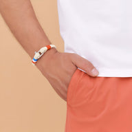 Bracelet homme coton beige avec mousqueton acier inox drapeau français rouge blanc bleu.