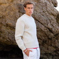 Bracelet mousqueton noir en coton et acier, drapeau français, porté homme, modèle Fabrice.