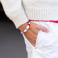 Bracelet mousqueton en coton tricolore bleu blanc rouge avec fermoir acier inoxydable, style masculin.