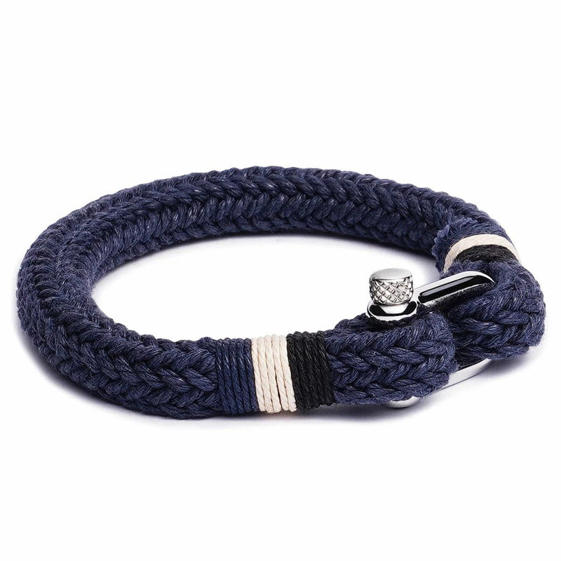 Bracelet homme bleu marine en coton tressé avec fermoir mousqueton en acier inoxydable et détail beige.
