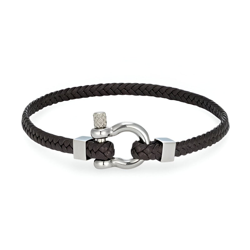Bracelet pour homme en cuir tressé noir avec fermoir mousqueton en acier inoxydable brillant.