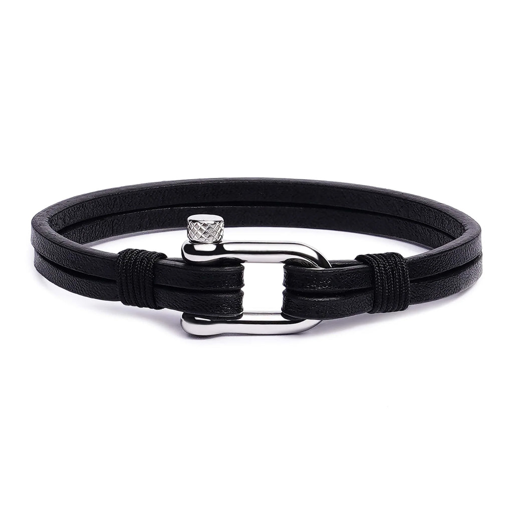 Bracelet homme en cuir noir avec mousqueton en acier inoxydable argenté, style épuré.